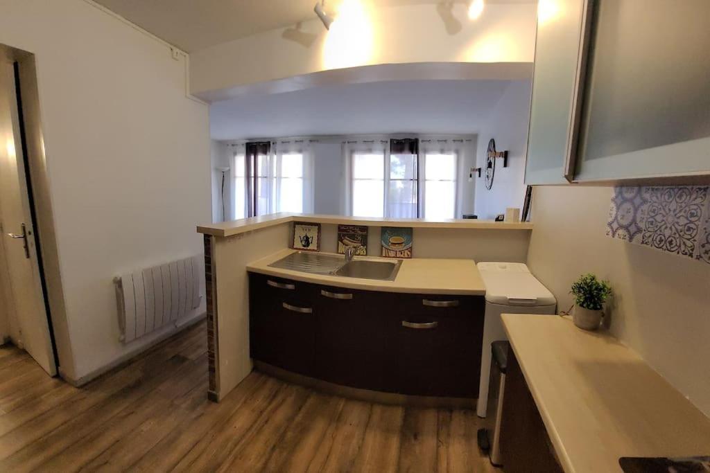Au Calme, 200M Du Centre T2 Avec Balcon Et Parking Apartment Cassis Exterior foto